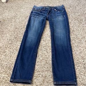 American eagle size 6 short jeans